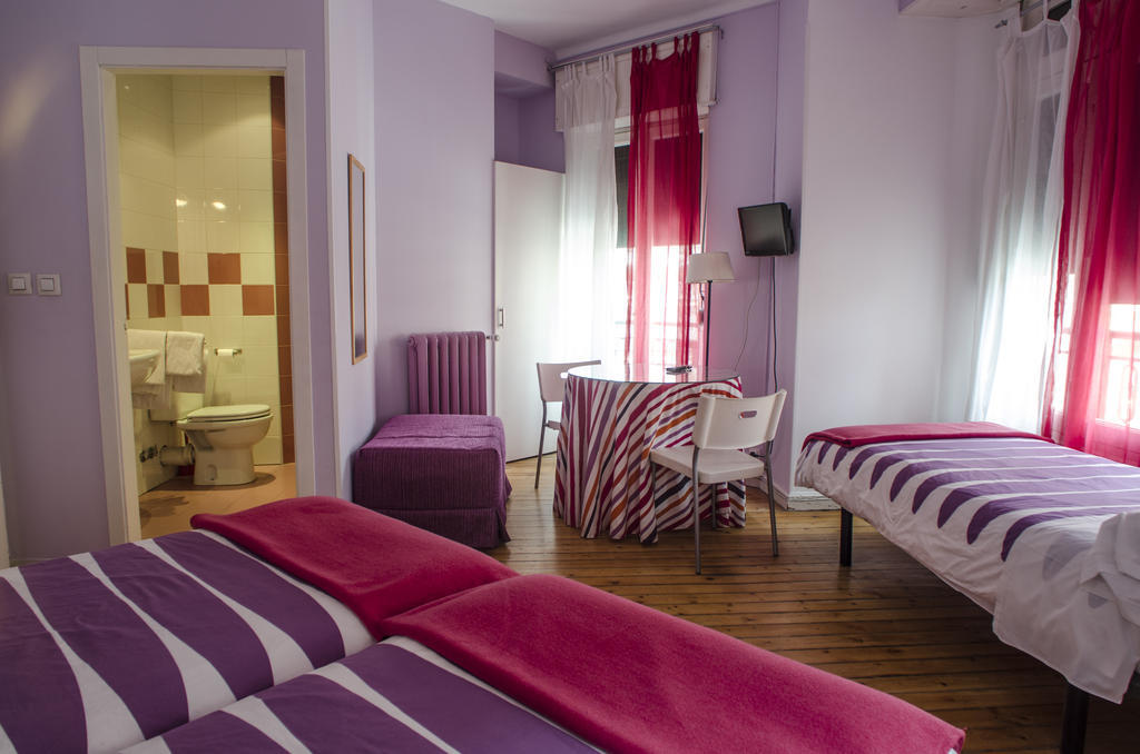 לאון Pension Blanca B&B חדר תמונה